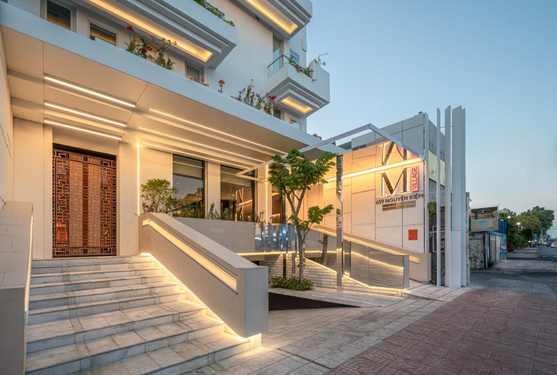 M Village Nguyen Kiem - Cosmo Airport Hotel Ho Şi Min Exterior foto